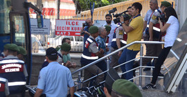 'Davadan vazgeçelim diye para teklif ettiler'