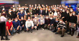 Yandaş gazetecilere teslim edilmesi istenen Olay TV kapandı