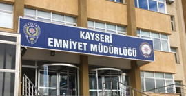 İşkence gördü, savcı 'Kendi kendisini darp etti' dedi
