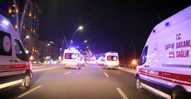 38 ambulans aynı anda siren çalarak kente girdi