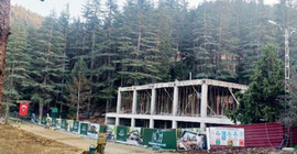 Başkonuş Yaylası’nda beton bina inşaatına tepki