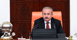 Meclis Başkanı Şentop, başkanlık sistemini 'debriyajsız araba'ya benzetti