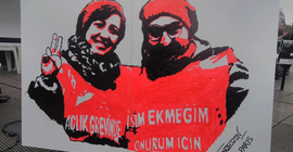 Göz göre göre eriyor
