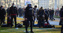 İzmir'de Boğaziçililer için yapılan eylemde gözaltına alınan 49 kişi serbest bırakıldı