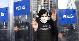 Polisten gözaltındaki öğrenciye saldırı: Devletin polisine kaşlarını çatamazsın, seni buraya gömerim