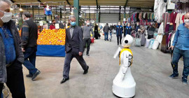 Türkiye'nin 'uzay çağı': Robot, semt pazarında alışveriş yaptı