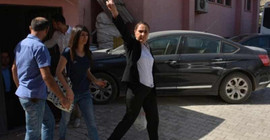 Hakkari Belediye Eşbaşkanı Dilek Hatipoğlu'na cezaevinde çıplak arama