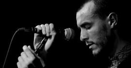 Cem Adrian, köy okullarına kütüphane açılmasına destek için TiktTok'ta konser verecek