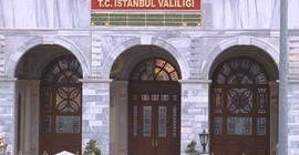 İstanbul Valiliği, Taksim'e çıkan yolları kapattı