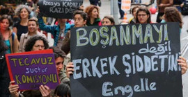 Evli olduğu kadına, 'Kadın kısmı çalışamaz' bahanesiyle saldırdı