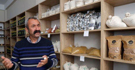 Komünist Başkan Maçoğlu'ndan 'ihalesiz çalışma' kararı