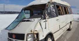 Aksaray’da işçi servisi devrildi: 18 yaralı