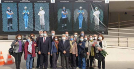 İzmir Tabip Odası, pandeminin birinci yılında yaşamını yitiren sağlık emekçilerini andı