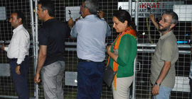 HDP’li vekillerden ses çıkarma eylemi