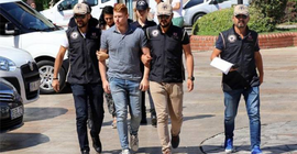 Tatil için gelen İngiliz'e 'örgüt üyesi' tutuklaması