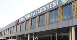 Daha önce milyonluk Kur'an kursu açan kayyım, 10 ay alacağı danışmanlık hizmeti için servet ödedi