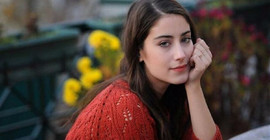Oyuncu Hazal Kaya Corona'ya yakalandı