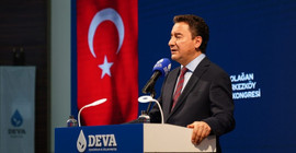 Babacan: Yüzlerinden akan sorumsuzluğu 'maskeyle' kapatıyorlar