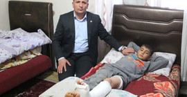 Zırhlı askeri araç küçük çocuğa çarparak yaraladı