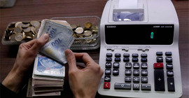 Dolar 8.20'nin altında: TCMB'nin 15 Nisan kararı öncesi küresel piyasalar izleniyor