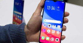 ‘Vatandaş bir cep telefonu kendisine alırken bir tane de devlete alıyor’