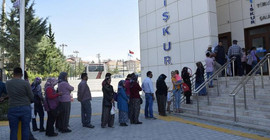 DİSK-AR: Bir ayda 250 bin kişi işsiz kaldı