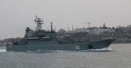 İki Rus savaş gemisi İstanbul Boğazı'ndan geçti