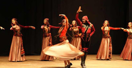 Devlet koroları ve halk danslarında 'yetkisiz' değişiklik