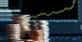 Dolar 8 TL'nin üzerinde yatay seyirde: Küresel piyasalar ve Hazine ihaleleri izleniyor