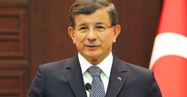 Davutoğlu, Derya Yanık'ın sosyal medya paylaşımlarını ifşa etti