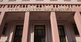 Adalet Bakanlığı, yazılı ve sözlü sınavların ertelendiğini duyurdu