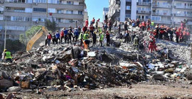 İzmir depremi ile ilgili 22 kişi hakkında gözaltı kararı