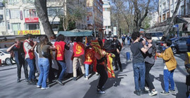 Ankara'da 1 Mayıs eylemi yapan SEP üyelerine polis müdahale etti