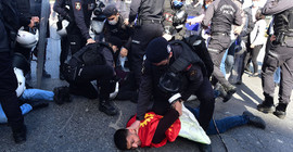 1 Mayıs: Taksim'e çıkmak isteyenlere gözaltı