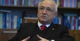 Cemil Çiçek: Geçmişte olduğu gibi bugün de Türkiye'de kayıt dışı siyaset yapan aktörler vardır