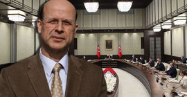 'Bir çift sözüm var' diyen anayasa hukuku profesöründen dikkat çeken çıkış: Kabine yok hükmünde