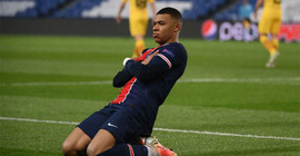 Kylian Mbappe Fransa'da yılın futbolcusu seçildi