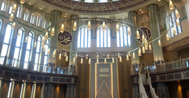 Taksim'de yapılan cami, cuma günü açılıyor