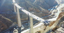 Yusufeli 150 yıllık tarihinde 7'nci kez taşınıyor