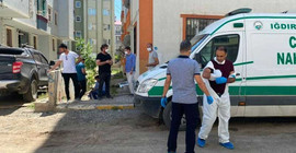 Iğdır'da, apartman bodrumunda sandıkta bir kadına ait cansız beden bulundu