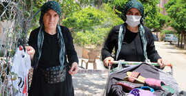 16 yıl önce kimliğini kaybeden terlik satıcısı kadın, çete lideri olmaktan yargılanıyor