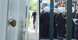 Boğaziçili öğrencilere polis müdahalesi: Güvenlik okulun kapısına asma kilit vurdu