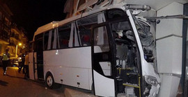 İşçi servisi kaza yaptı: 12 yaralı