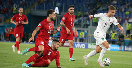 Türkiye, EURO 2020'nin açılış maçında İtalya'ya 3-0 kaybetti