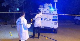 Bireysel silahlanma sokaklarda tehlike saçıyor: İki grup arasındaki çatışmada çok sayıda yaralı