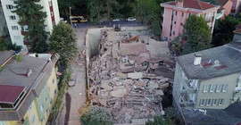 Sarıyer'de boşaltılmış 9 katlı bina çöktü