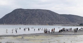 Salda Gölü'nde sular 50 metre çekildi