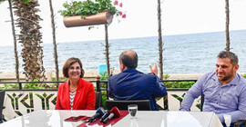 Basın açıklamasını gazetecilere sırtını dönerek gerçekleştiren İnce: Ambargom var