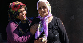 64 yaşındaki kadının 10 yıl önce bakkalı, şimdi de evi yandı