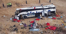 Balıkesir'de yolcu otobüsü kaza yaptı: 15 ölü, 17 yaralı